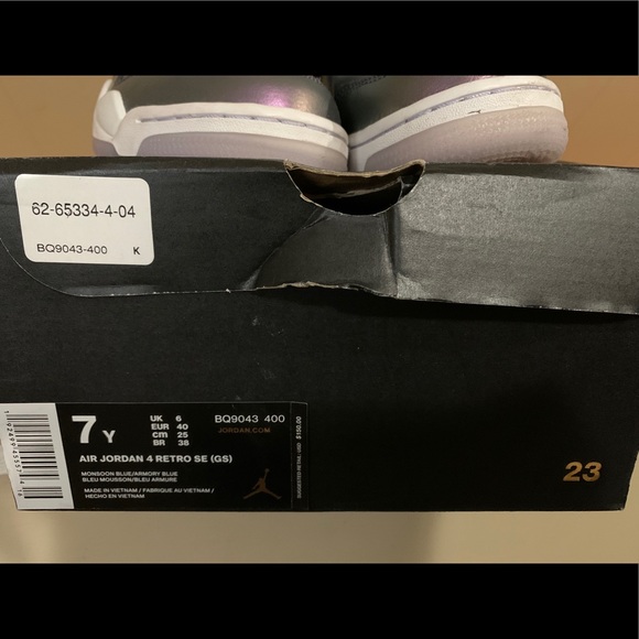 Air Jordon 4 Retro - Picture 8 of 8